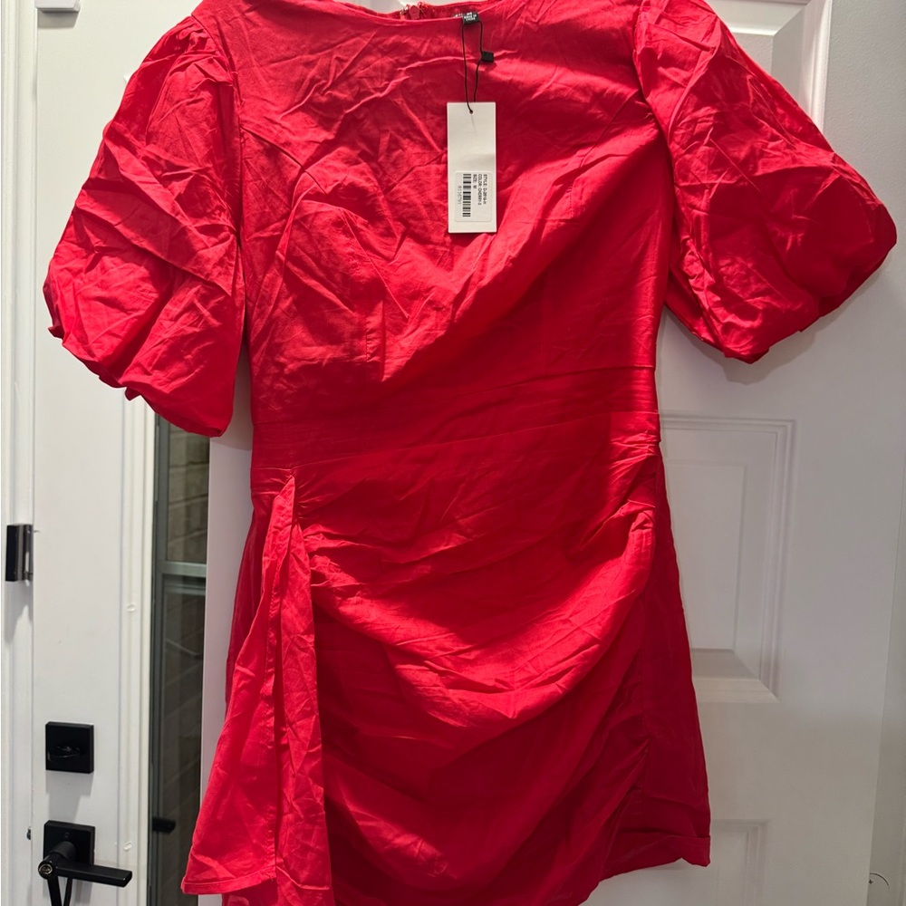 Chic Scarlet Mini Dress
